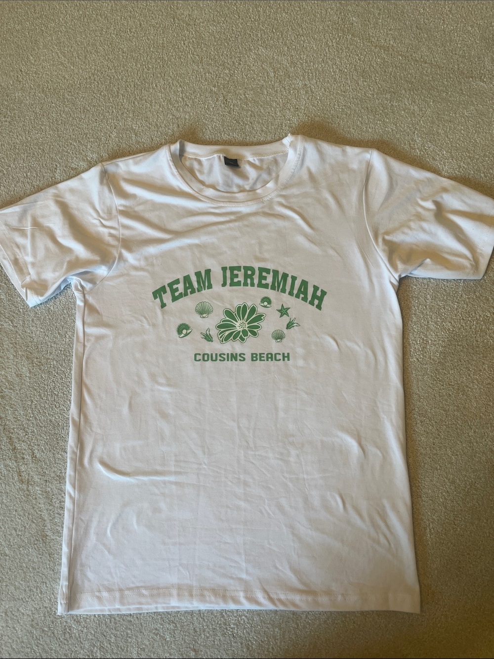 TEAM JEREMIAH Cousins Beach White Graphic T‑Shirt